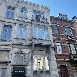 Hotel Satellite, Bruksela